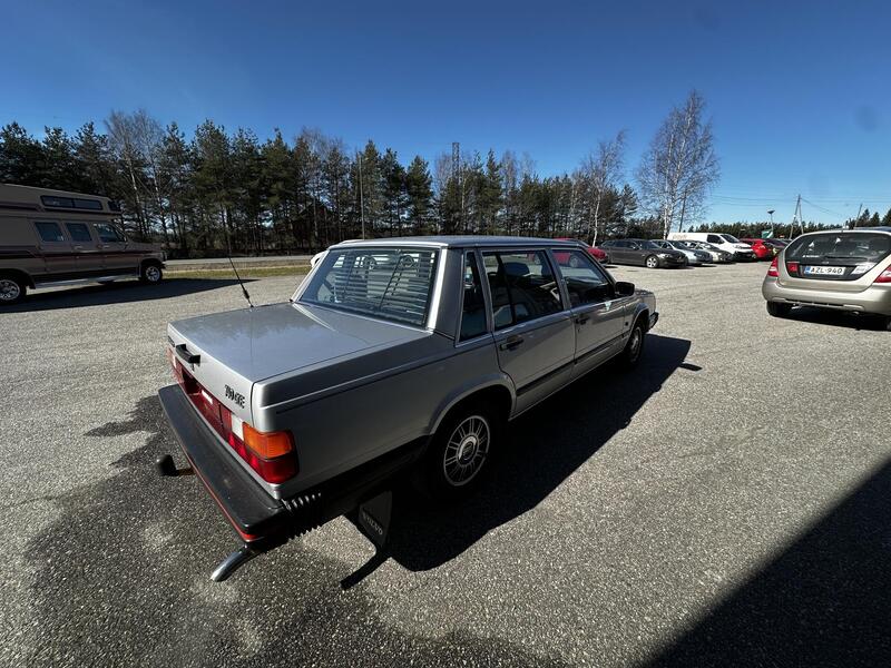Volvo 740 vaihtoauto