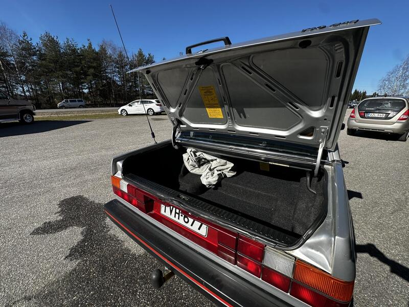 Volvo 740 vaihtoauto