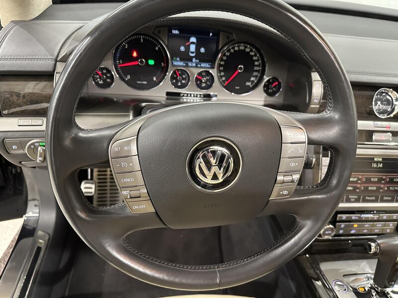 Volkswagen Phaeton vaihtoauto