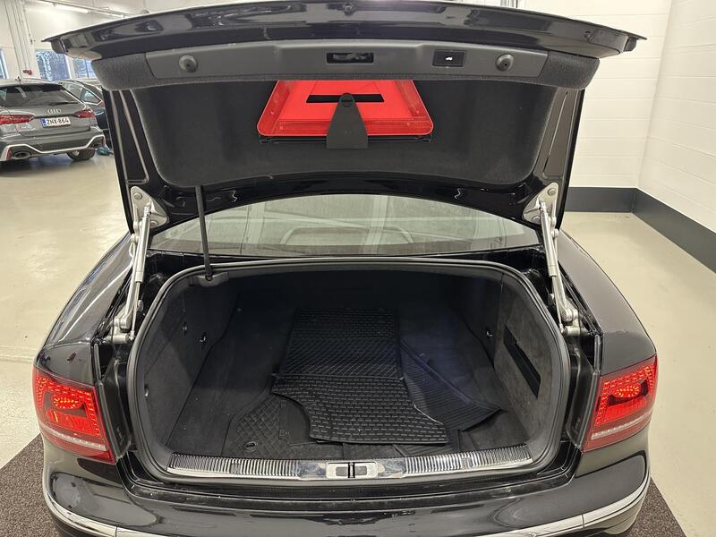 Volkswagen Phaeton vaihtoauto