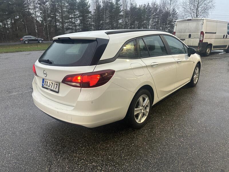 Opel Astra vaihtoauto