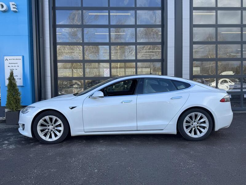 Tesla Model S vaihtoauto
