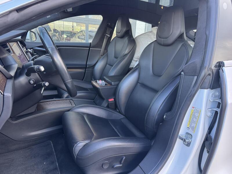 Tesla Model S vaihtoauto