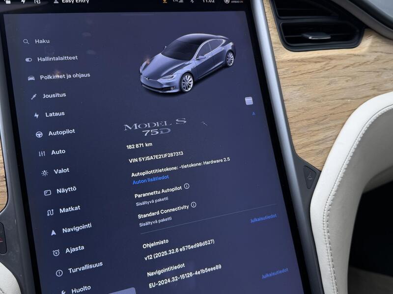 Tesla Model S vaihtoauto