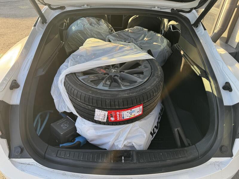 Tesla Model S vaihtoauto