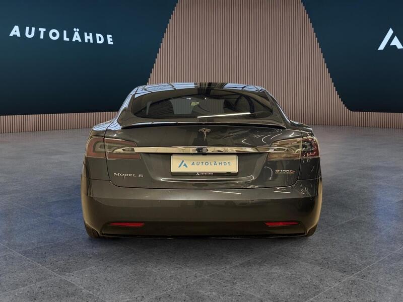 Tesla Model S vaihtoauto