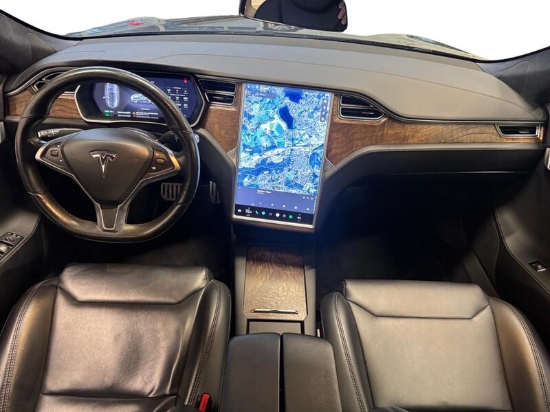 Tesla Model S vaihtoauto