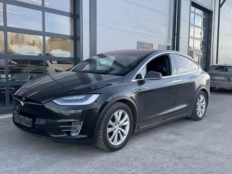 Tesla Model X vaihtoauto