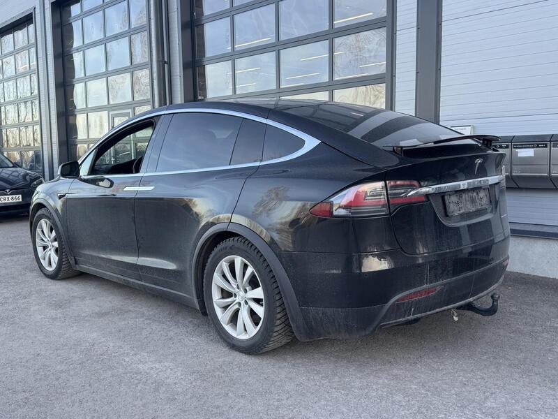 Tesla Model X vaihtoauto