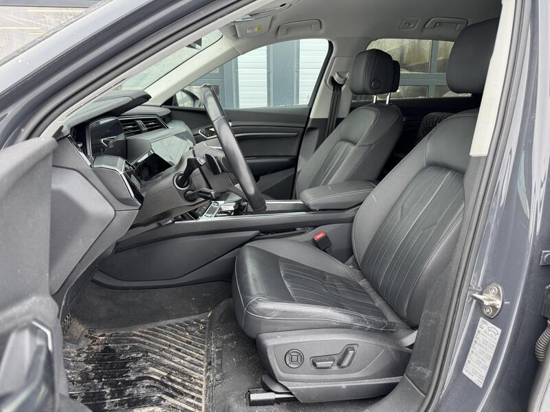 Audi Q8 e-tron vaihtoauto