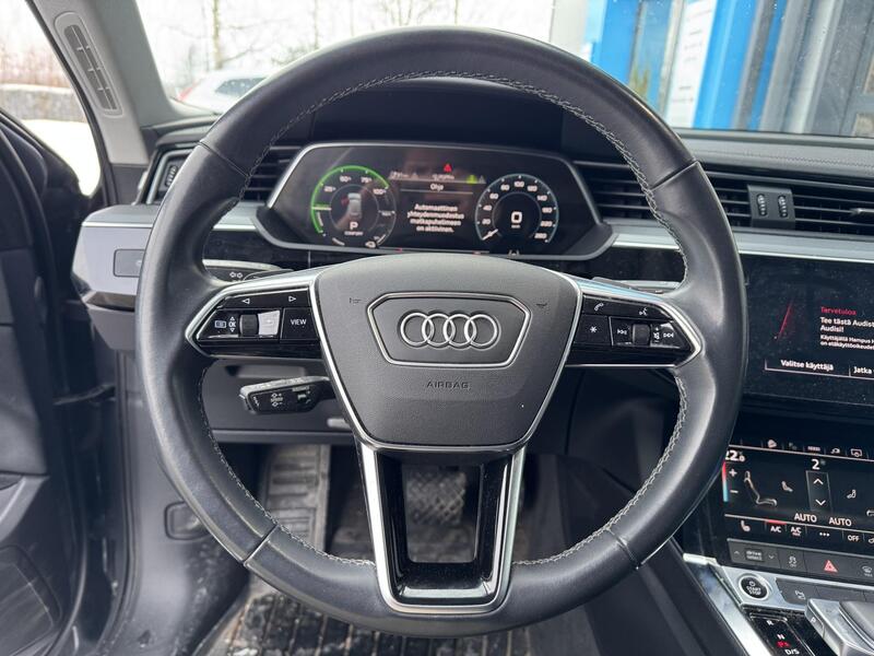 Audi Q8 e-tron vaihtoauto