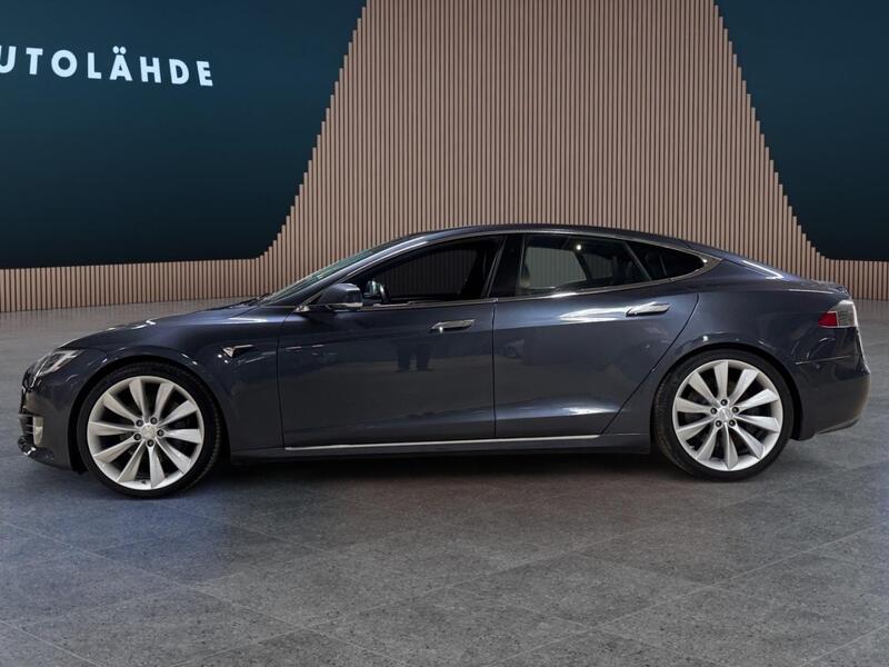 Tesla Model S vaihtoauto