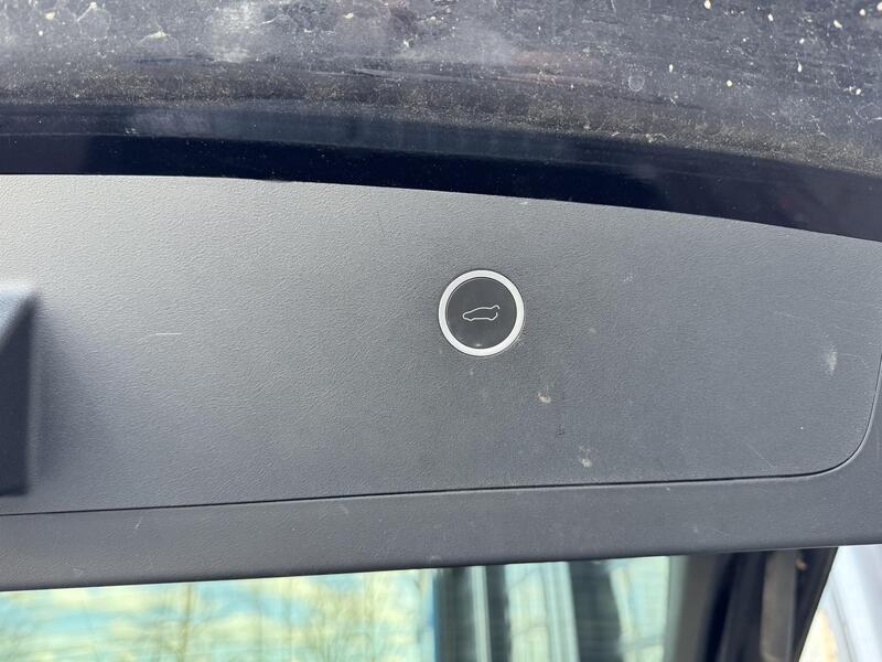 Tesla Model X vaihtoauto