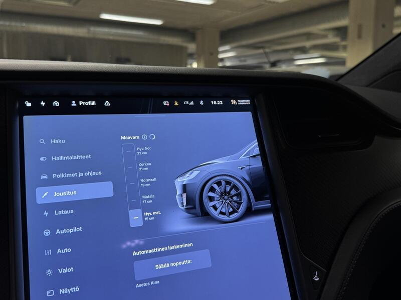 Tesla Model X vaihtoauto