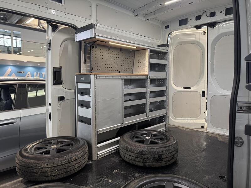 Maxus e-Deliver 9 vaihtoauto