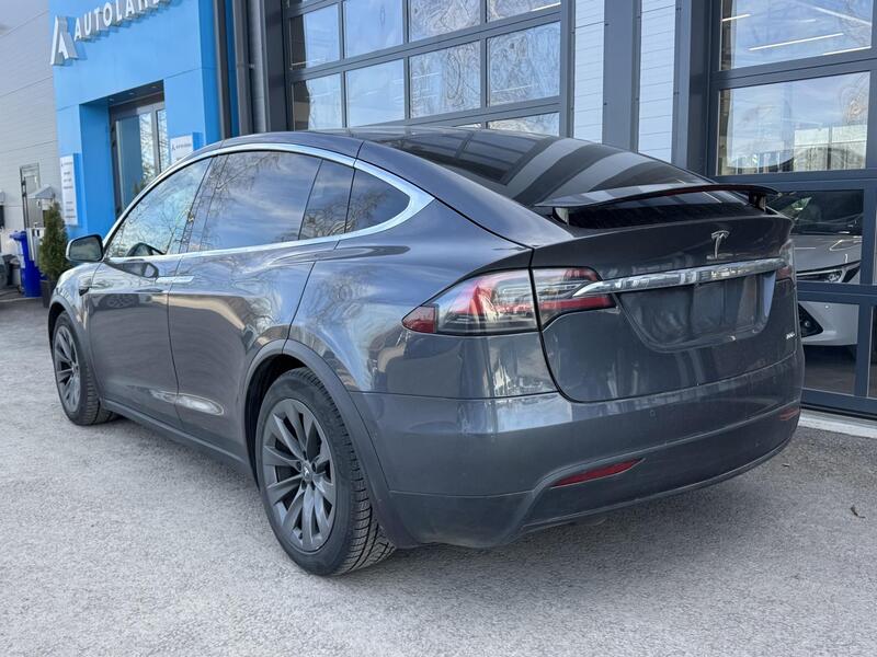 Tesla Model X vaihtoauto