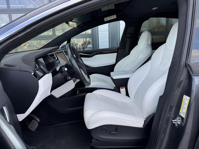 Tesla Model X vaihtoauto