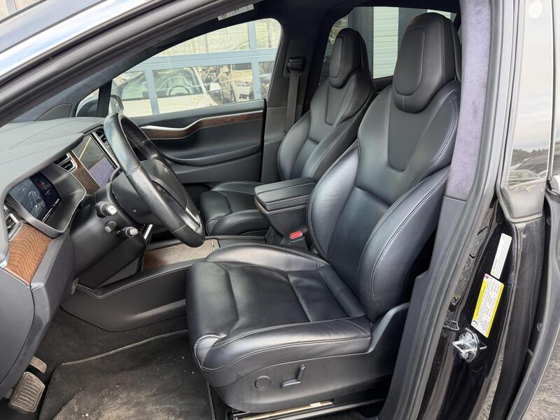 Tesla Model X vaihtoauto