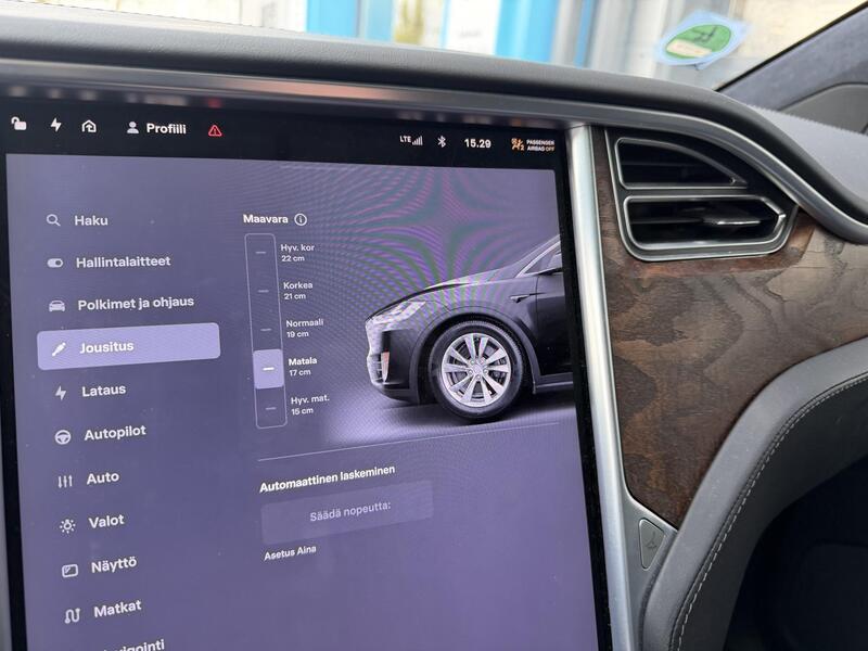 Tesla Model X vaihtoauto