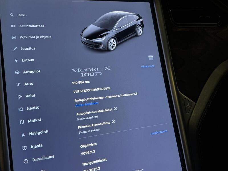 Tesla Model X vaihtoauto