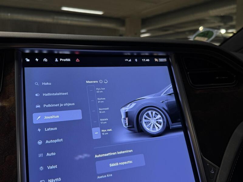 Tesla Model X vaihtoauto