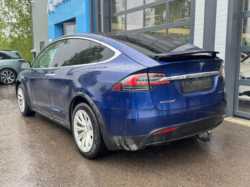 Tesla Model X vaihtoauto