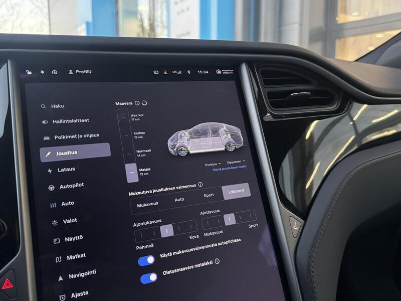 Tesla Model S vaihtoauto