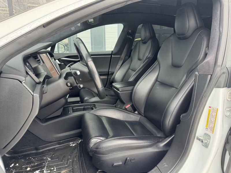 Tesla Model S vaihtoauto