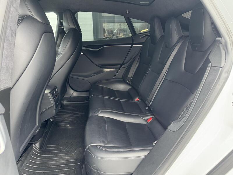 Tesla Model S vaihtoauto