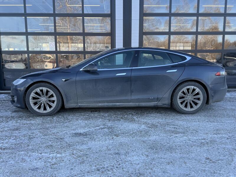 Tesla Model S vaihtoauto