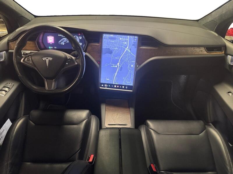 Tesla Model X vaihtoauto