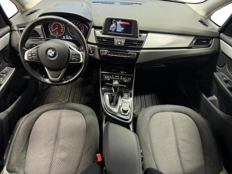 BMW 218 vaihtoauto