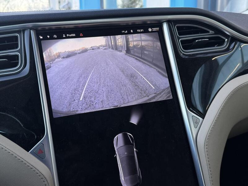 Tesla Model S vaihtoauto