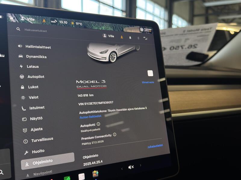 Tesla Model 3 vaihtoauto