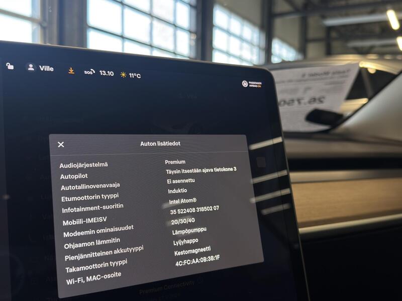 Tesla Model 3 vaihtoauto