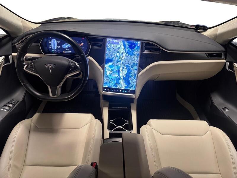 Tesla Model S vaihtoauto