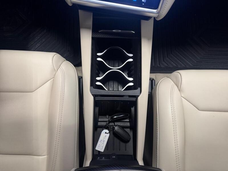 Tesla Model S vaihtoauto