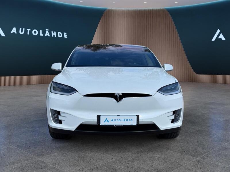 Tesla Model X vaihtoauto