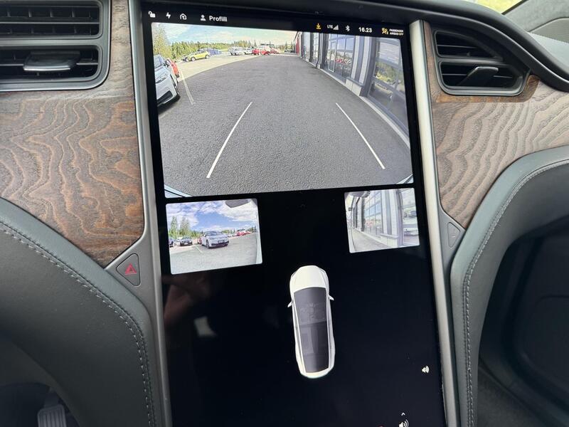 Tesla Model X vaihtoauto