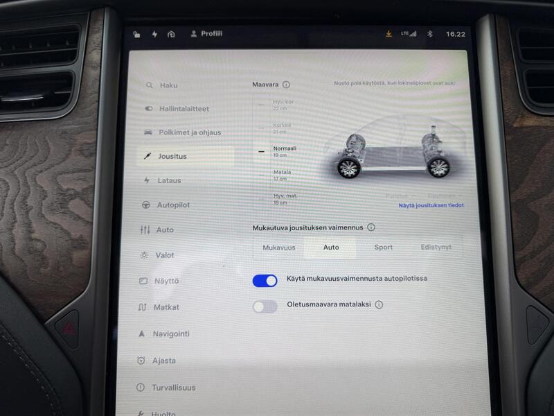 Tesla Model X vaihtoauto