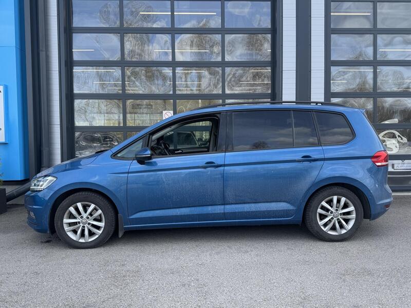 Volkswagen Touran vaihtoauto