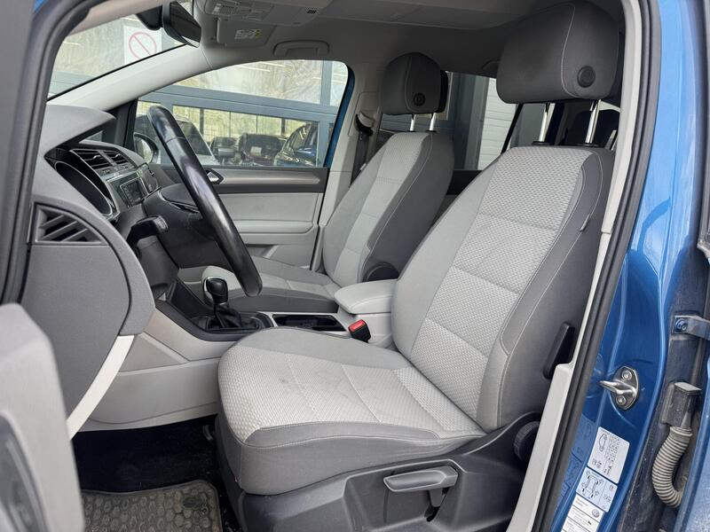 Volkswagen Touran vaihtoauto