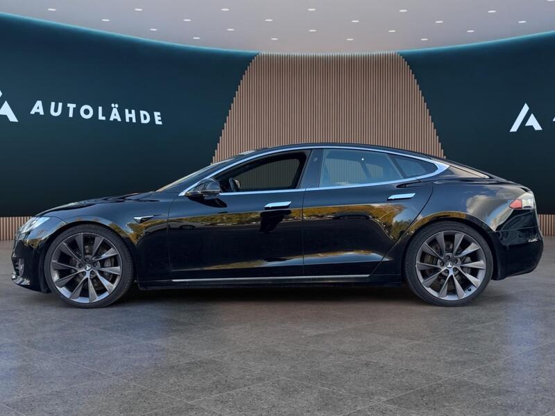 Tesla Model S vaihtoauto