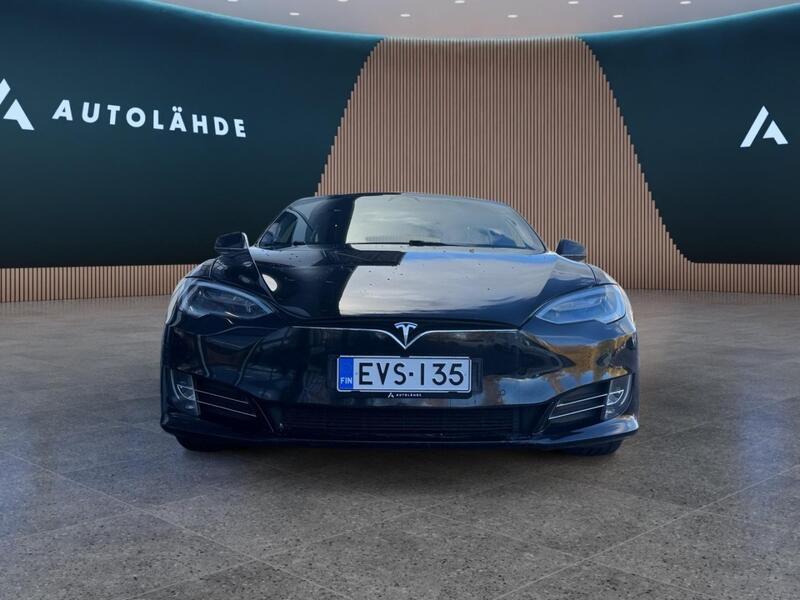 Tesla Model S vaihtoauto