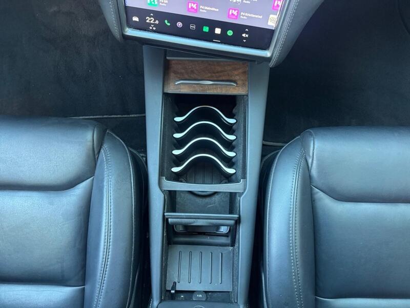 Tesla Model S vaihtoauto