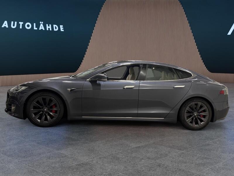 Tesla Model S vaihtoauto
