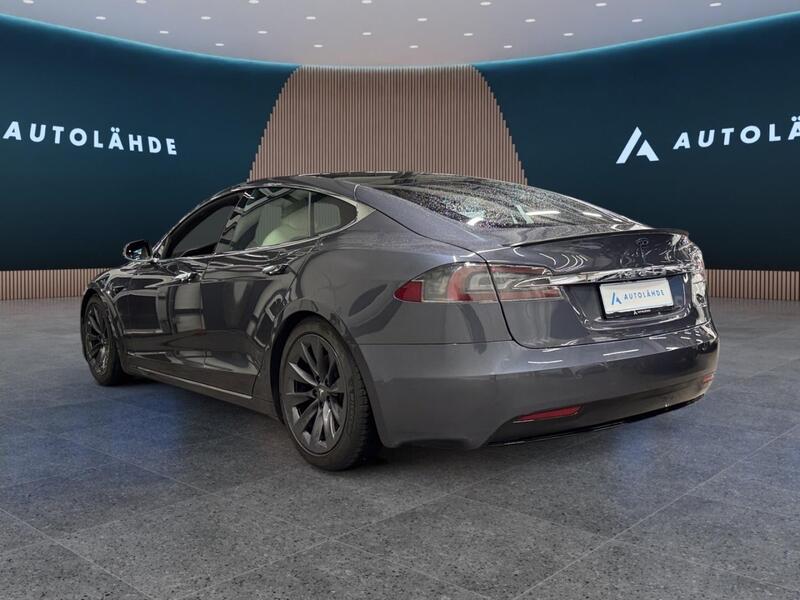 Tesla Model S vaihtoauto