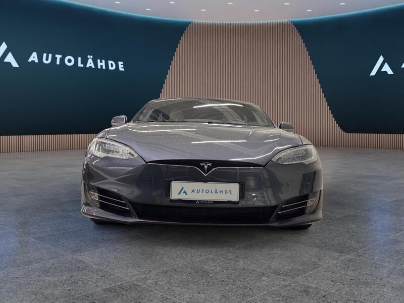 Tesla Model S vaihtoauto