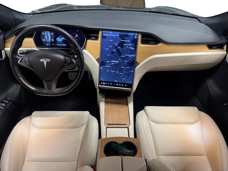 Tesla Model S vaihtoauto