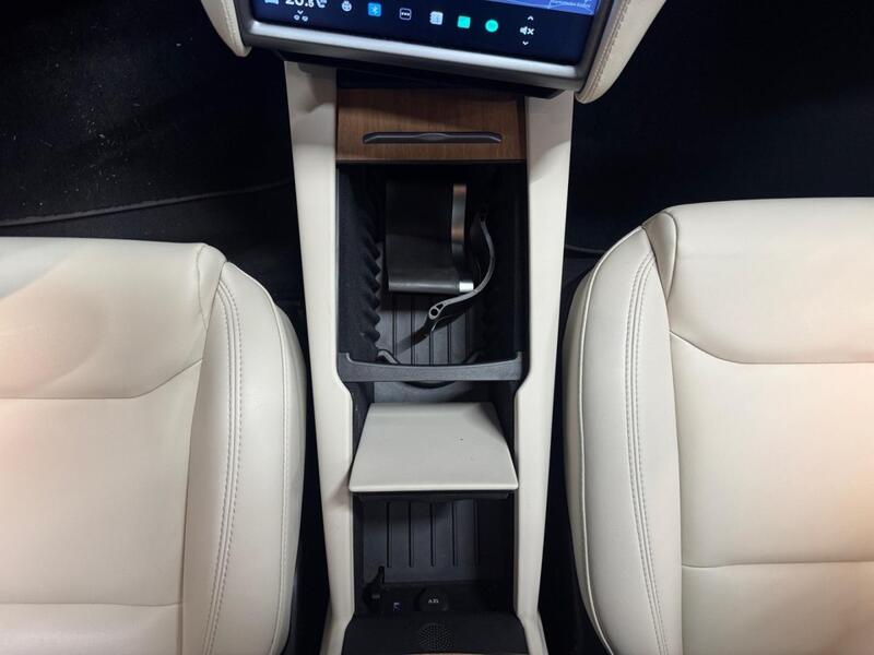 Tesla Model S vaihtoauto